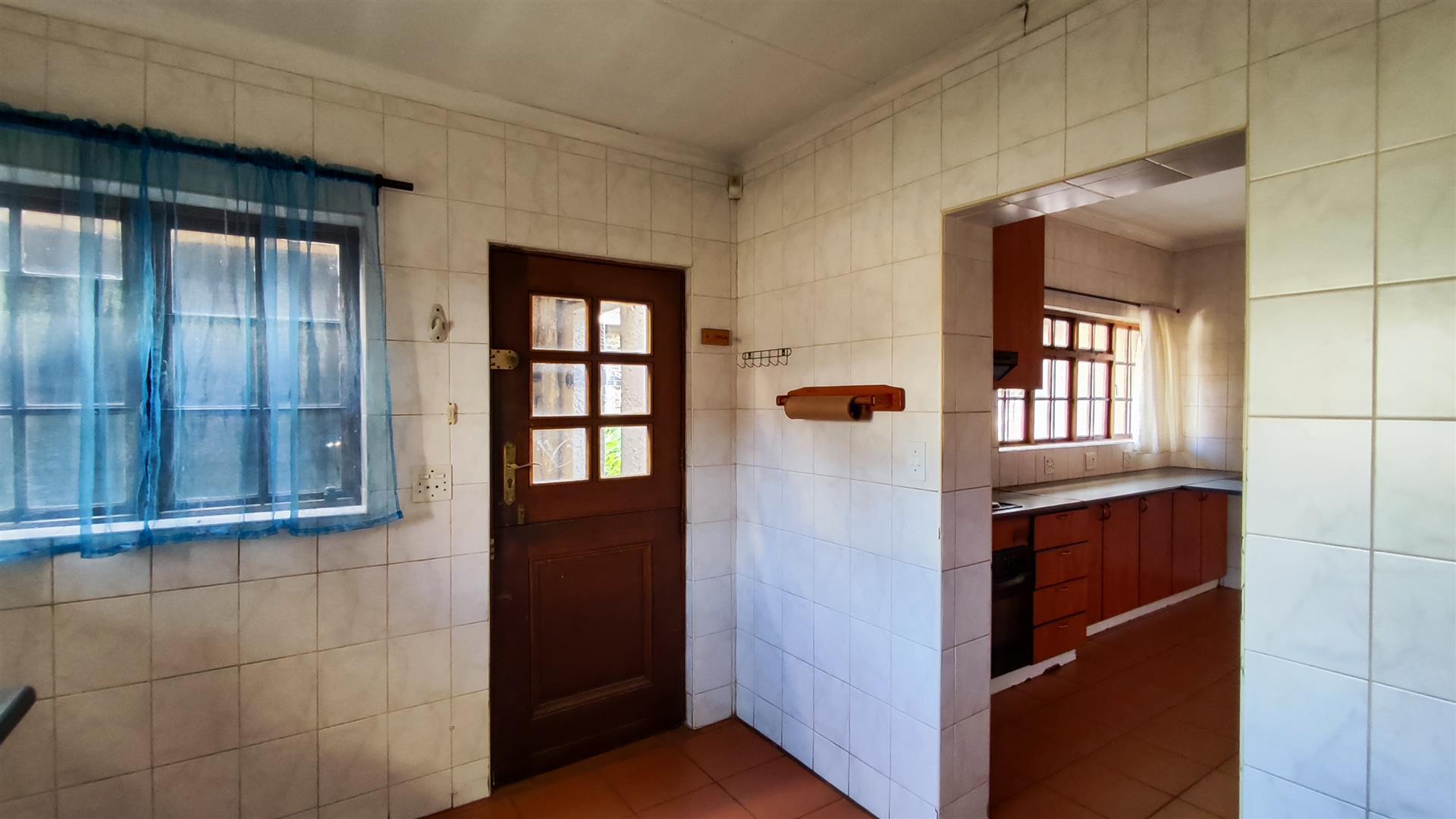 Scullery - 9 square meters of property in Glen Marais