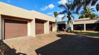 Front View of property in Glen Marais