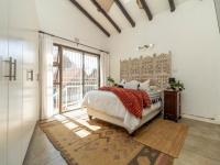 Main Bedroom - 26 square meters of property in Constantia Kloof