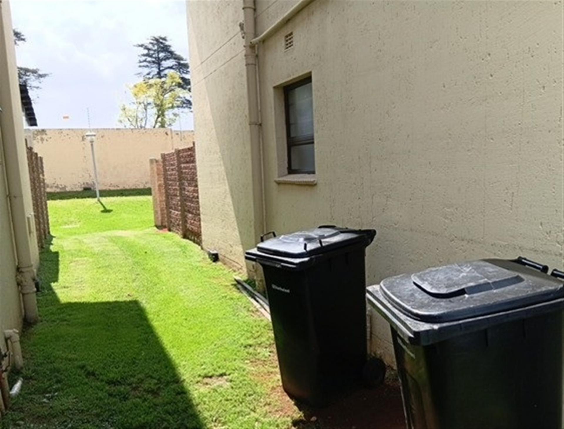 Front View of property in Parkrand