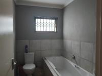 Bathroom 1 of property in Vosloorus