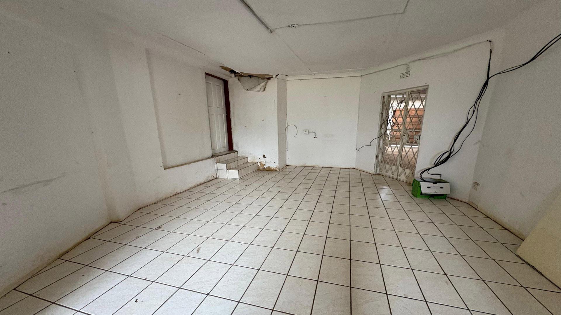 Spaces of property in Mindalore