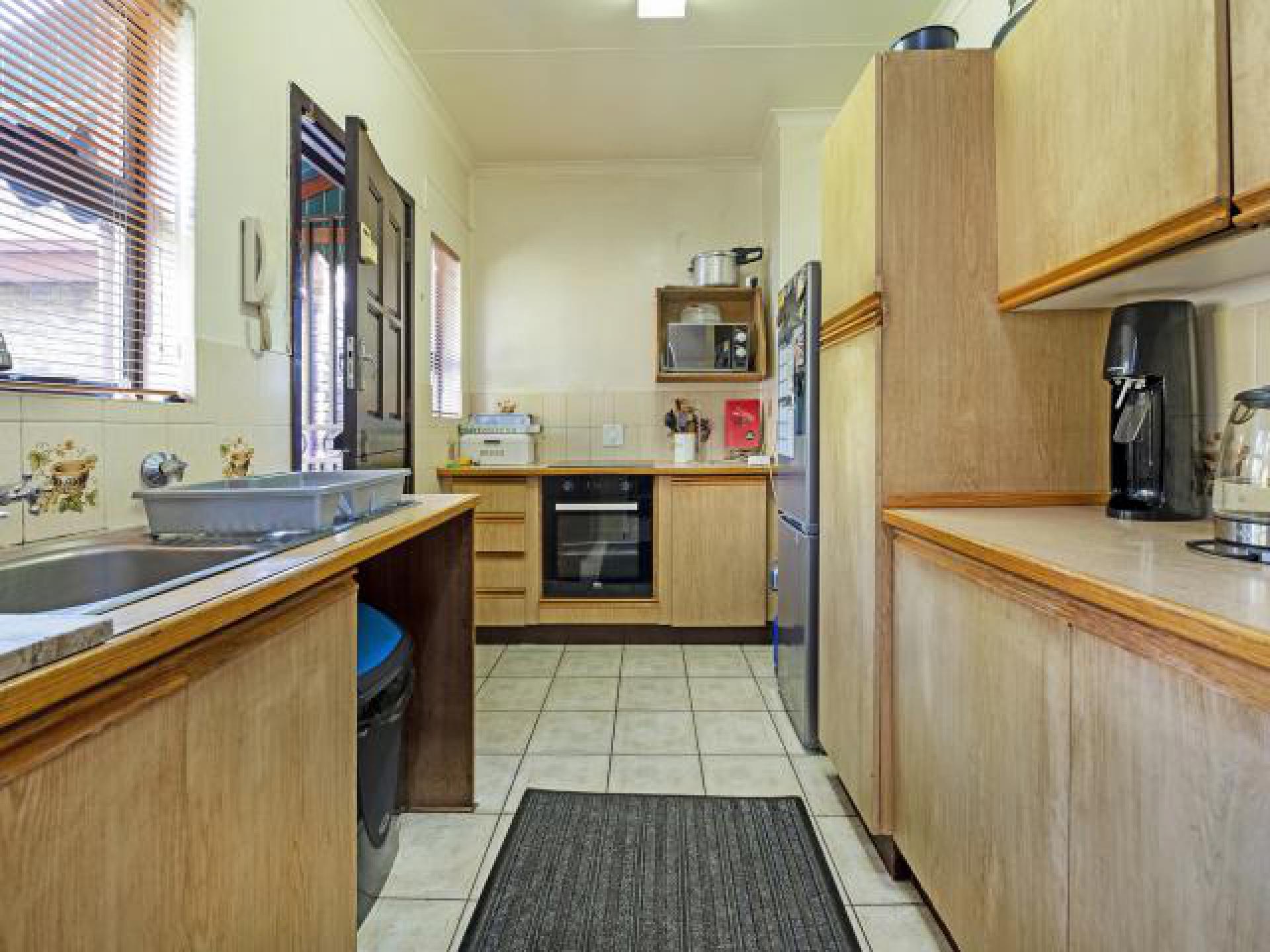 Kitchen of property in Randpark Ridge