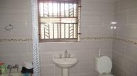 Bathroom 2 - 6 square meters of property in Jameson Park