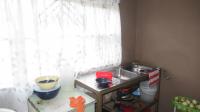 Kitchen - 21 square meters of property in Jameson Park