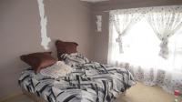 Bed Room 2 - 21 square meters of property in Jameson Park