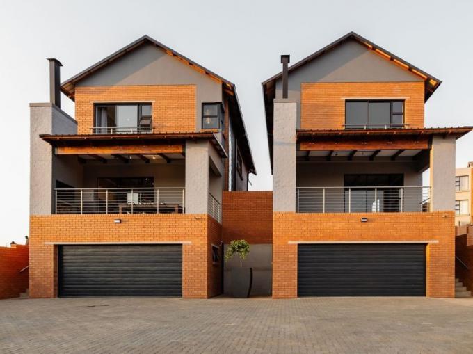 3 Bedroom Simplex to Rent in Olympus - Property to rent - MR571763