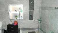 Bathroom 2 of property in Weltevreden Valley