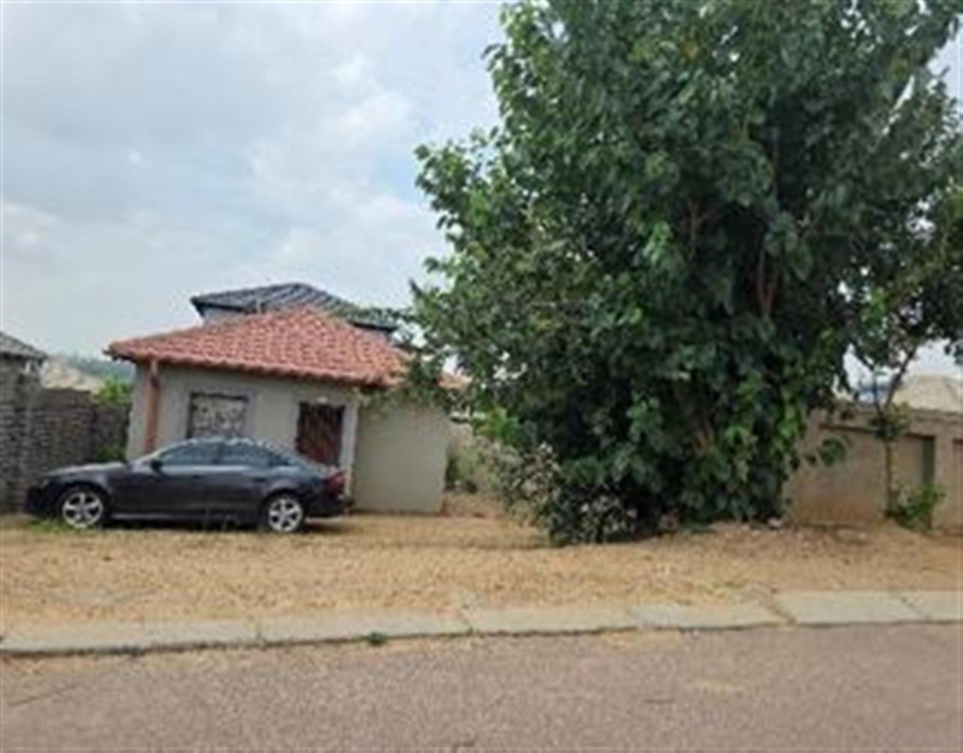 Front View of property in Diepsloot