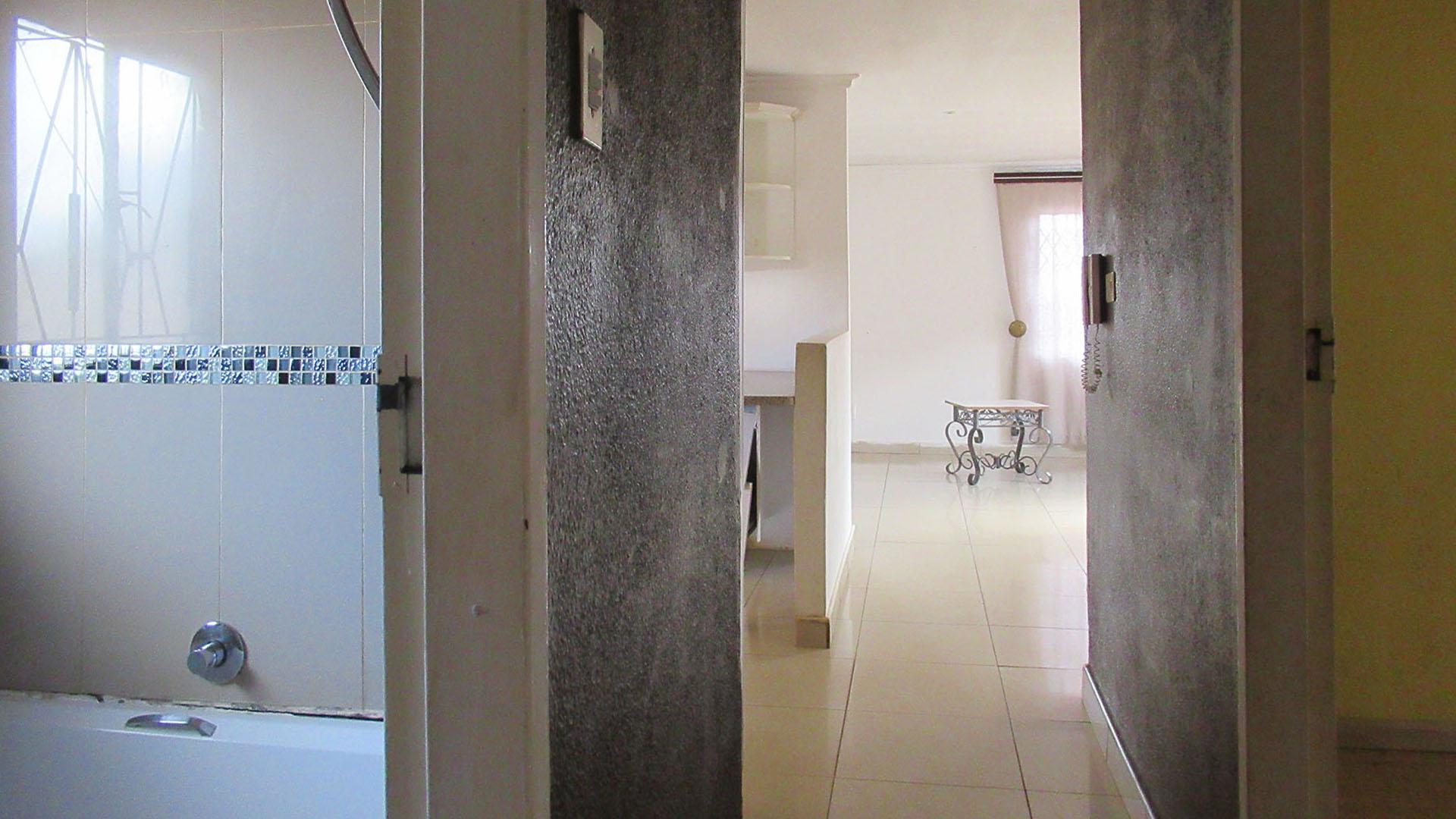 Spaces - 24 square meters of property in Doornkop