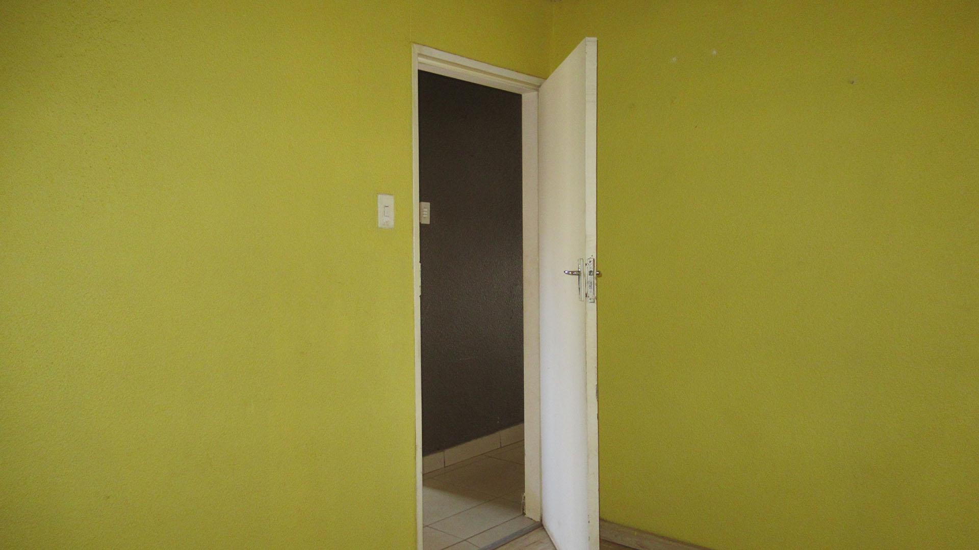 Bed Room 2 - 9 square meters of property in Doornkop