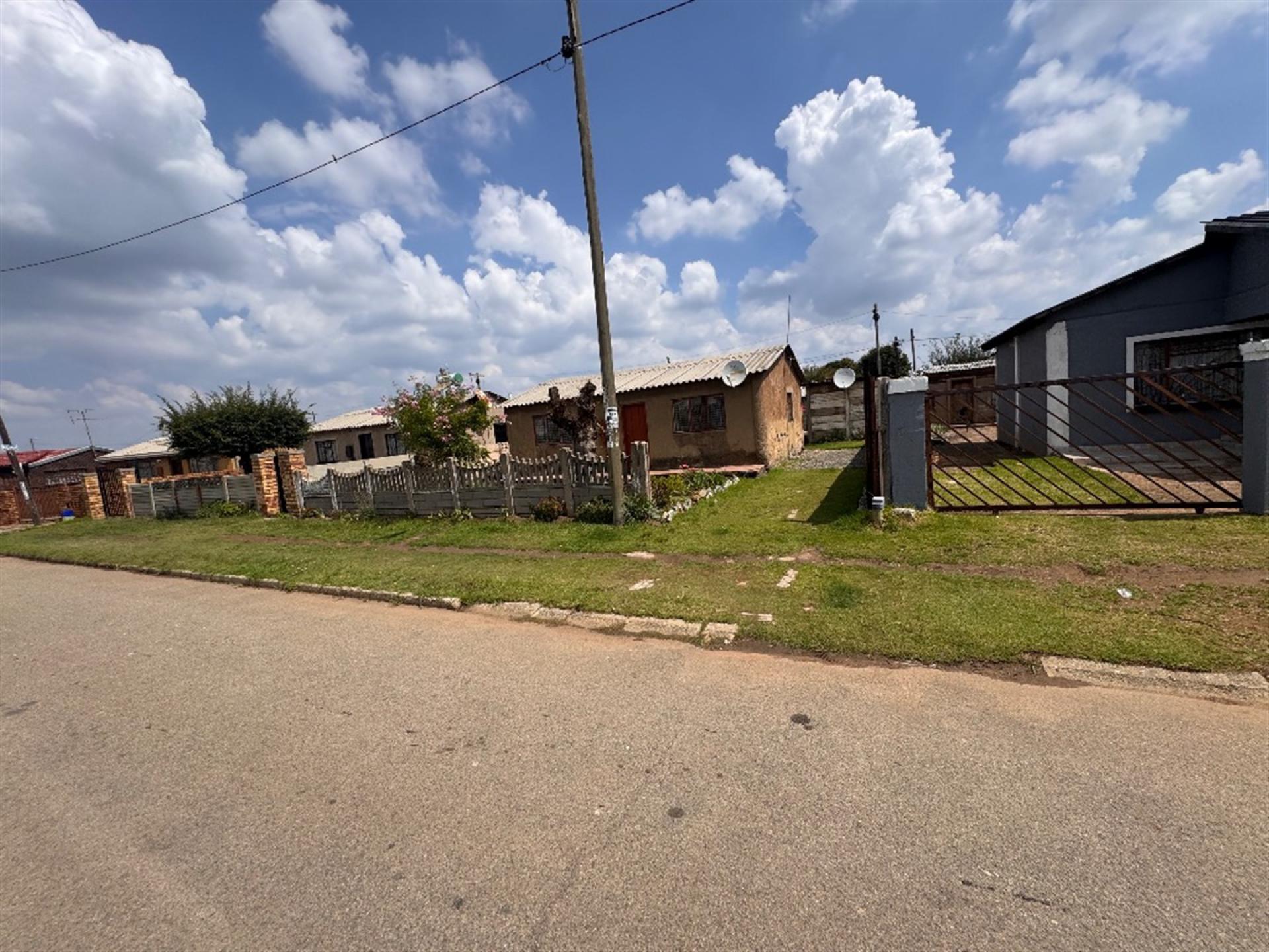 Front View of property in Daveyton