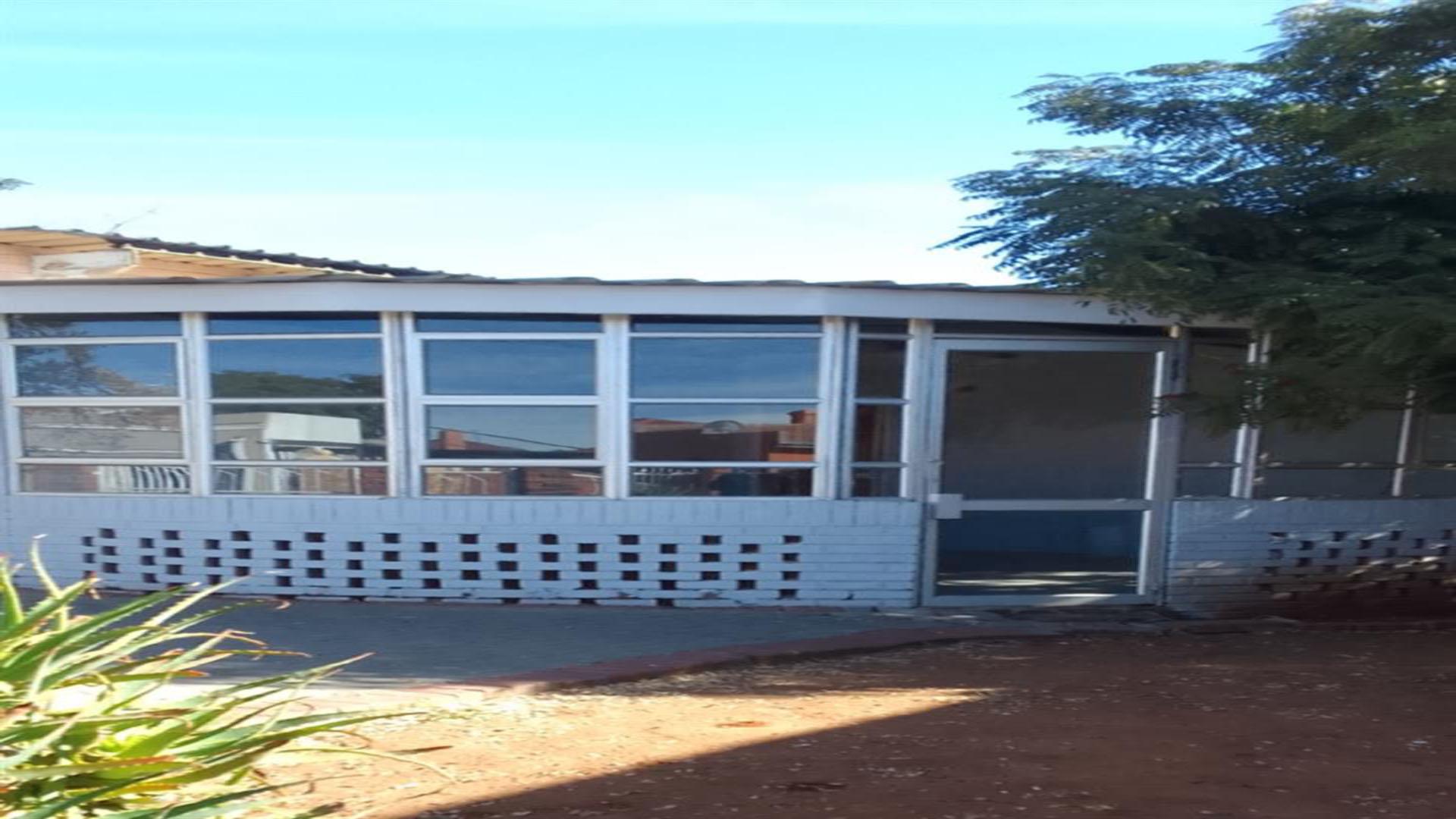 Front View of property in Kimberley