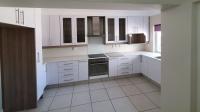 Kitchen of property in Vaalmarina