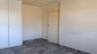 Bed Room 1 of property in Weltevreden Park