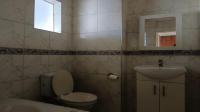 Bathroom 1 of property in Weltevreden Park