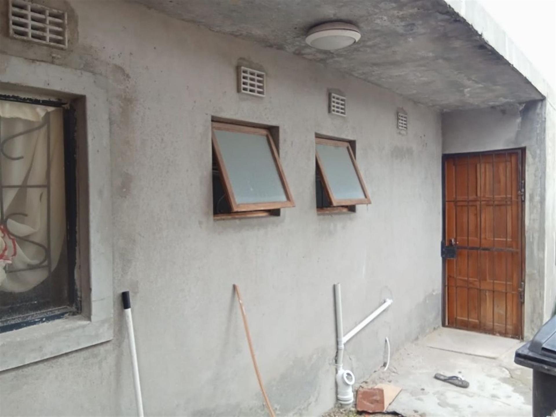 Front View of property in Ilitha Park