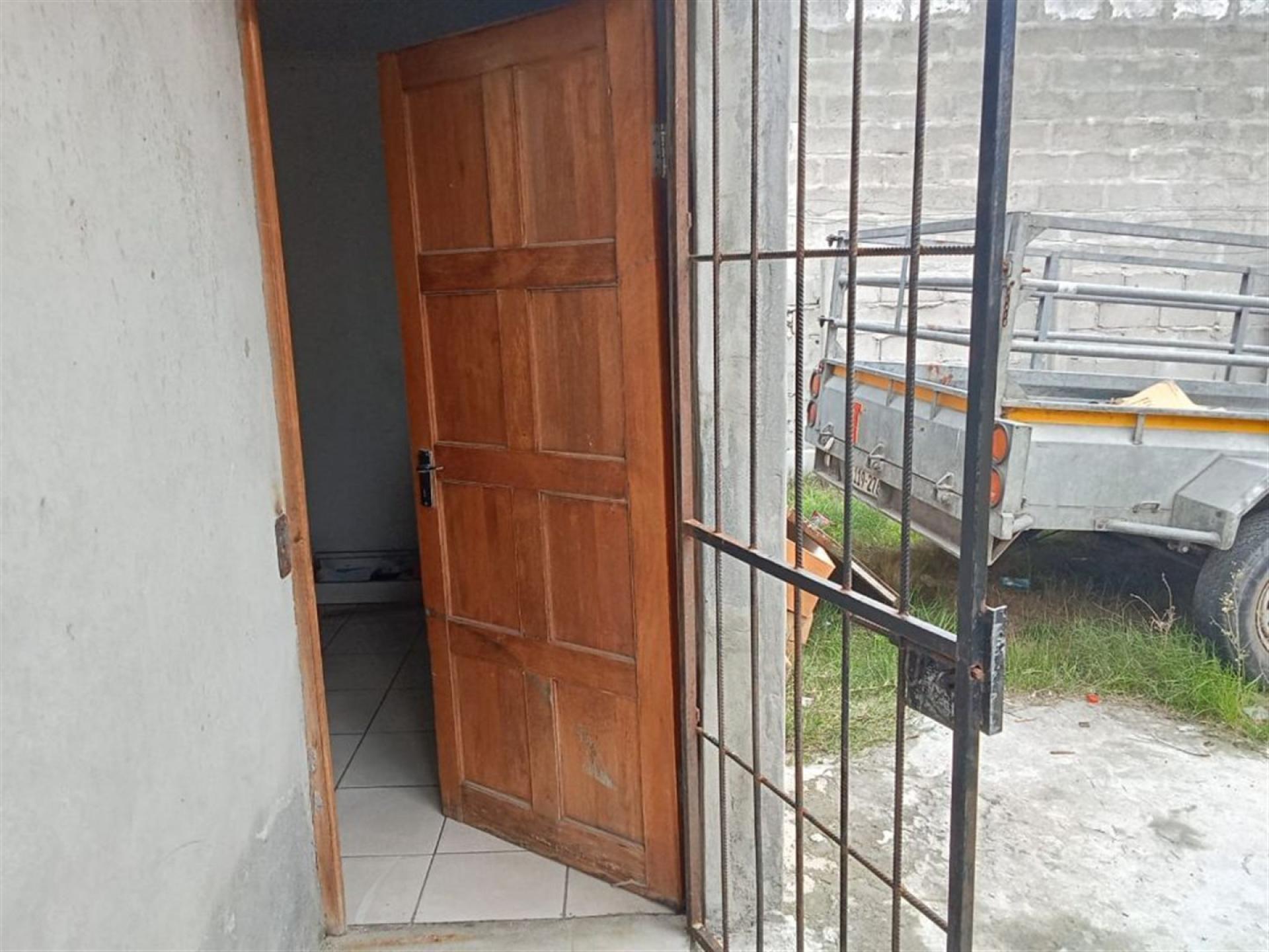 Front View of property in Ilitha Park