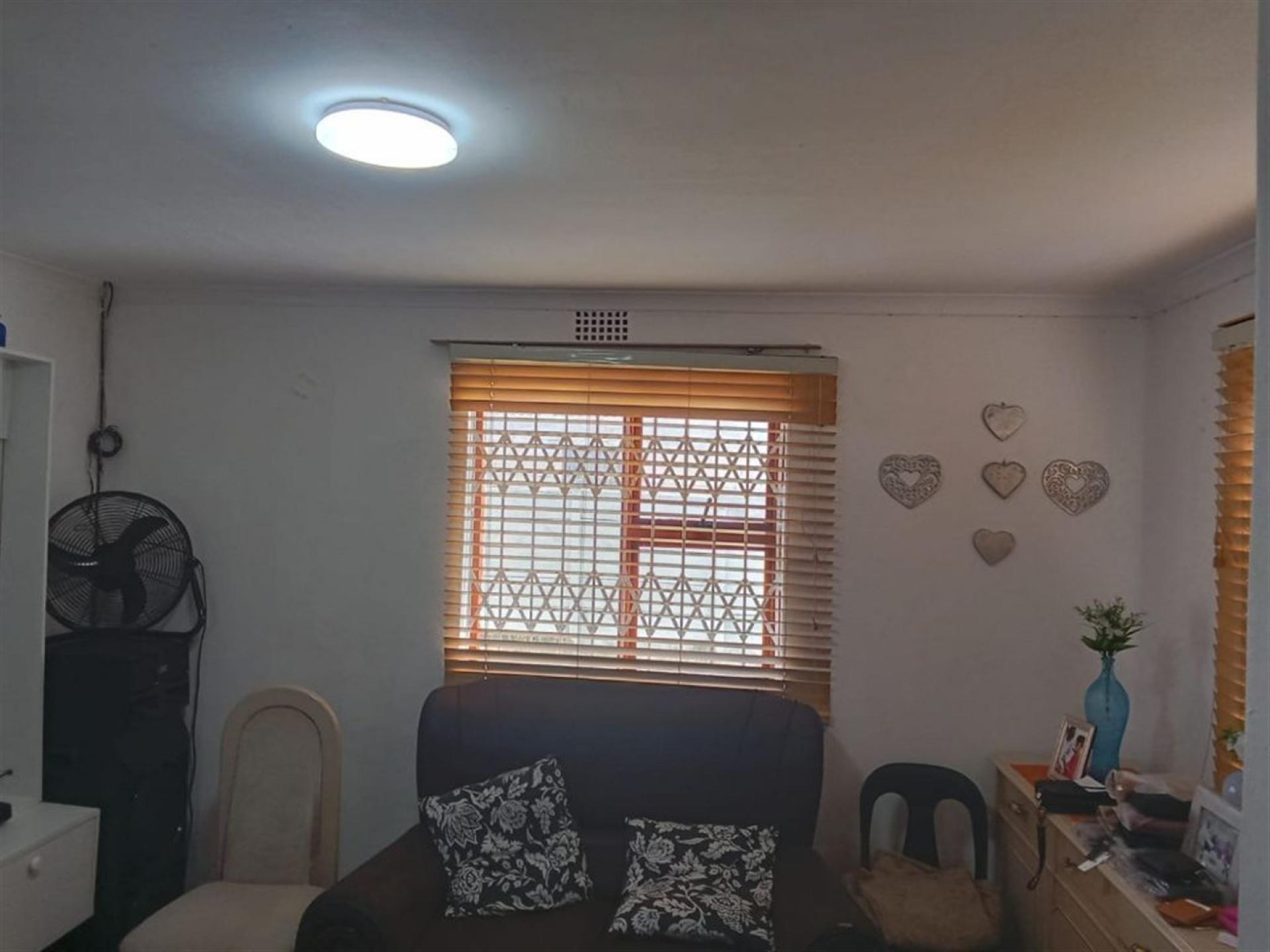 Lounges of property in Ilitha Park