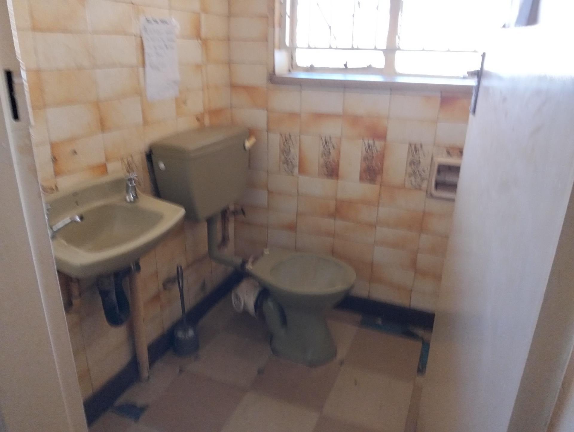 Guest Toilet of property in Townsview