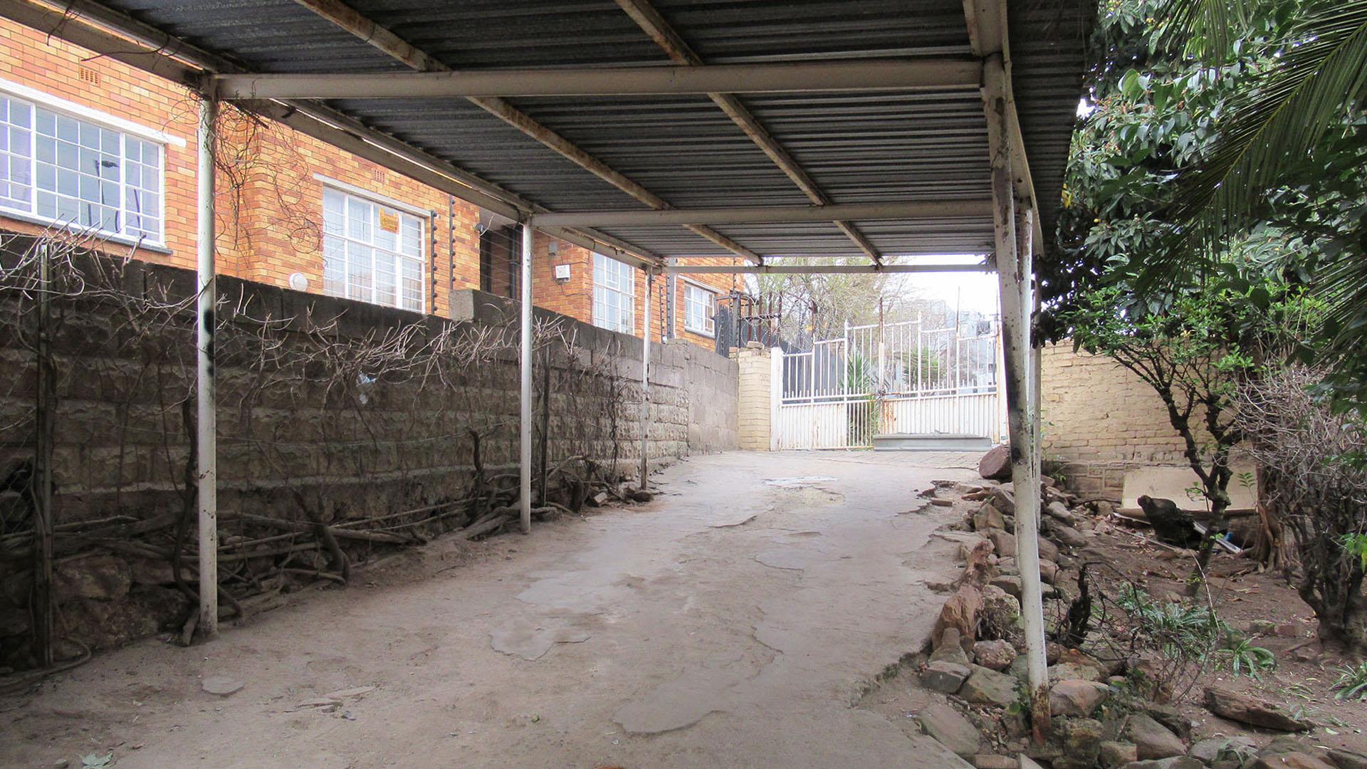 Spaces - 8 square meters of property in Townsview