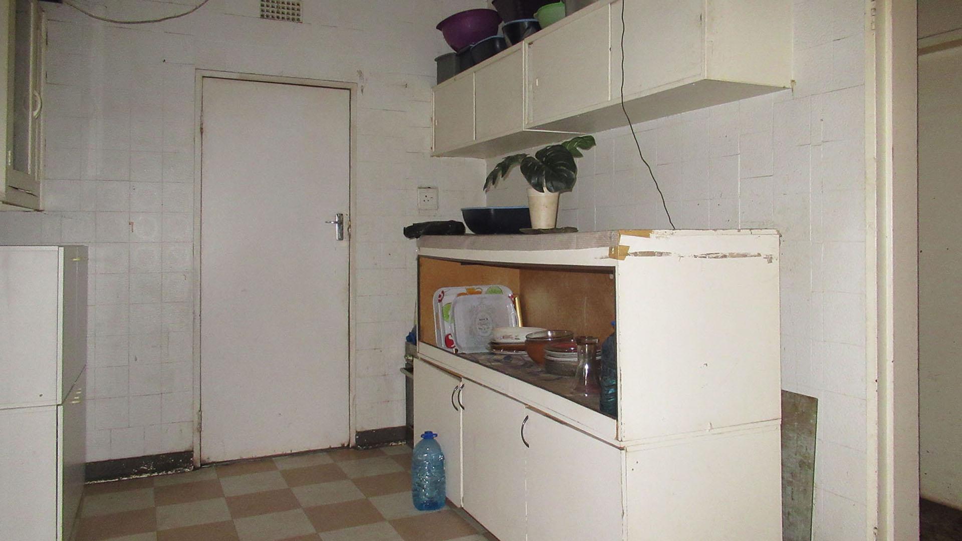 Kitchen - 21 square meters of property in Townsview