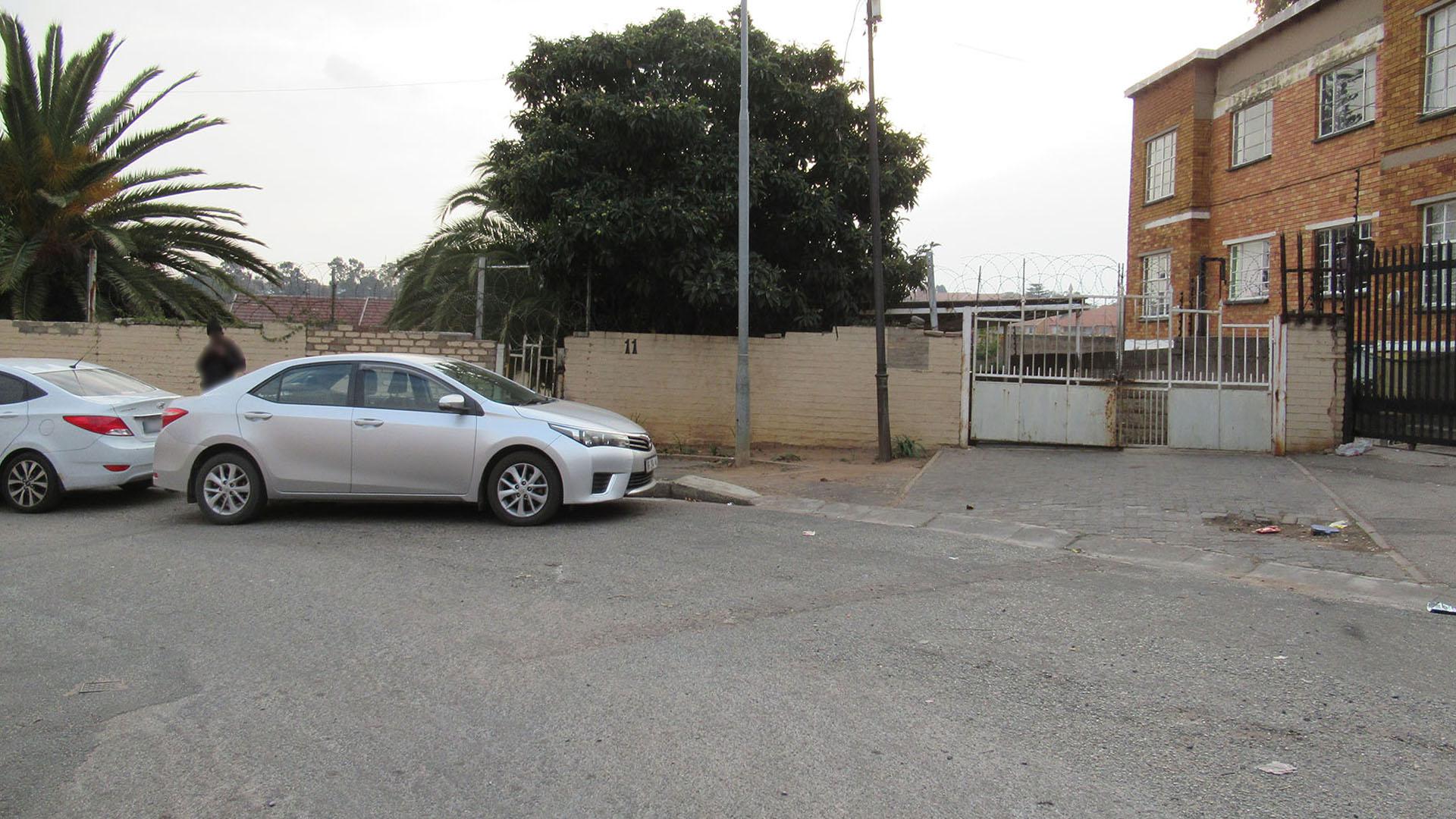 Front View of property in Townsview