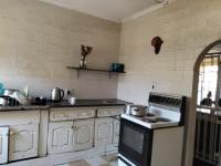 Kitchen of property in Townsview