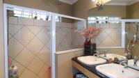 Main Bathroom - 7 square meters of property in Newlands