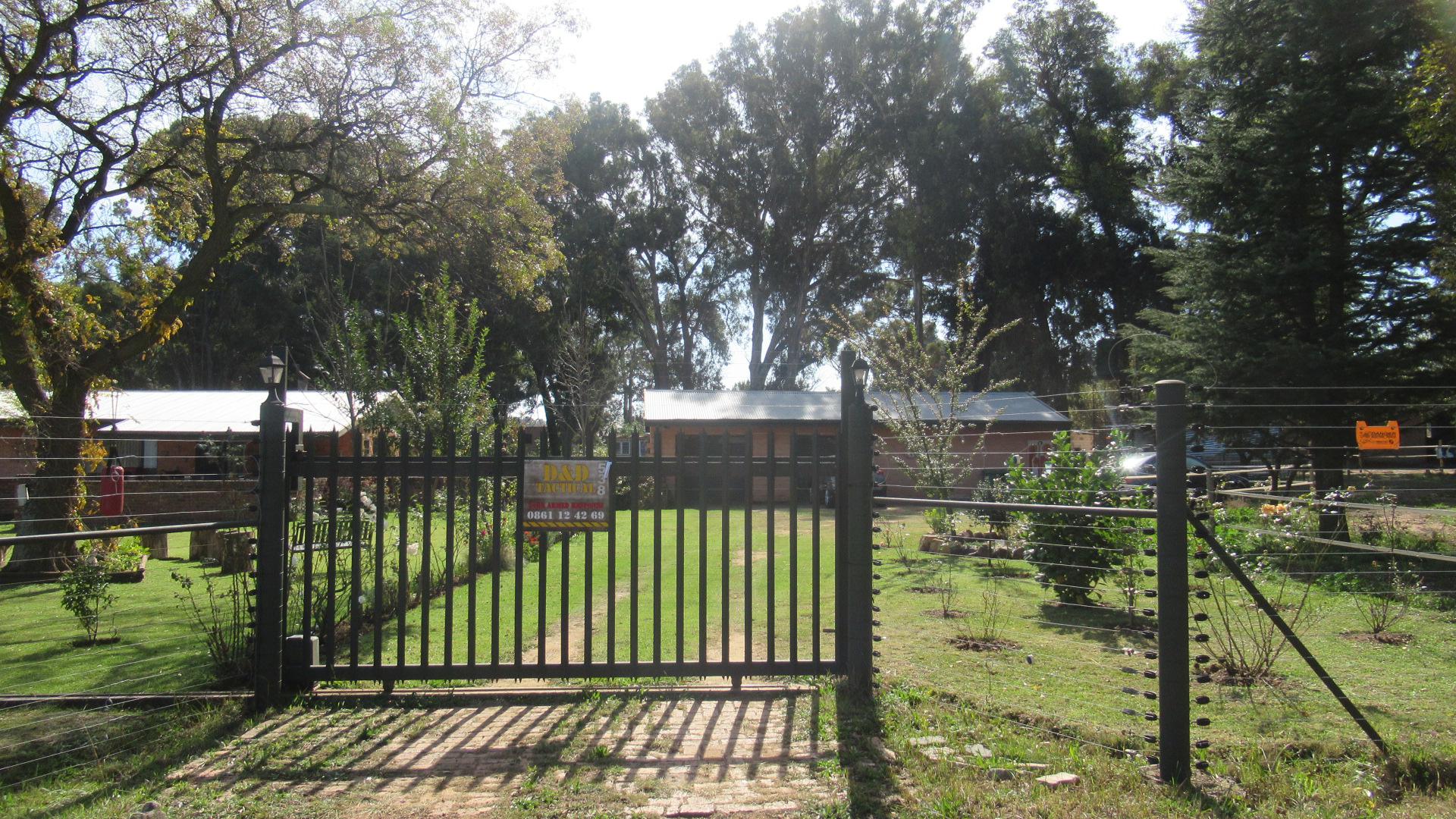 Front View of property in Walkers Fruit Farms SH