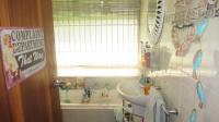 Bathroom 1 - 7 square meters of property in Walkers Fruit Farms SH