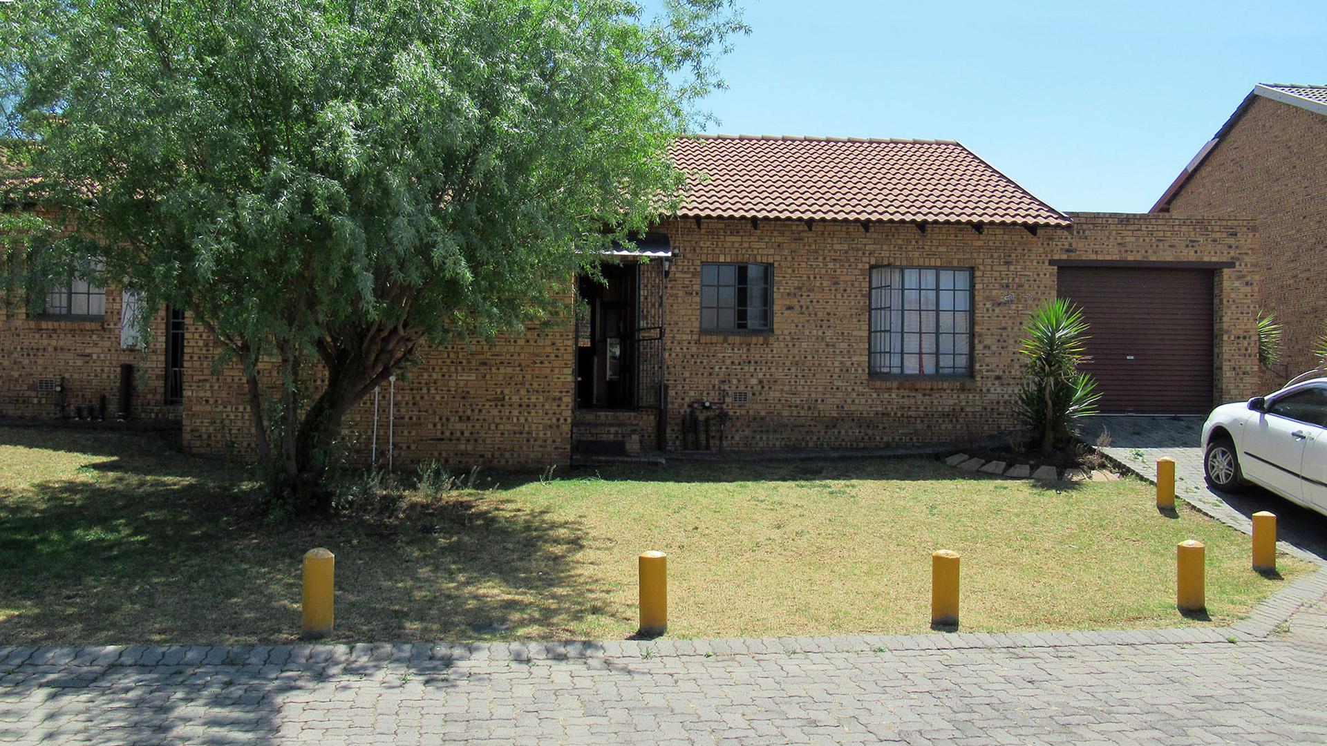 Front View of property in Meyerton