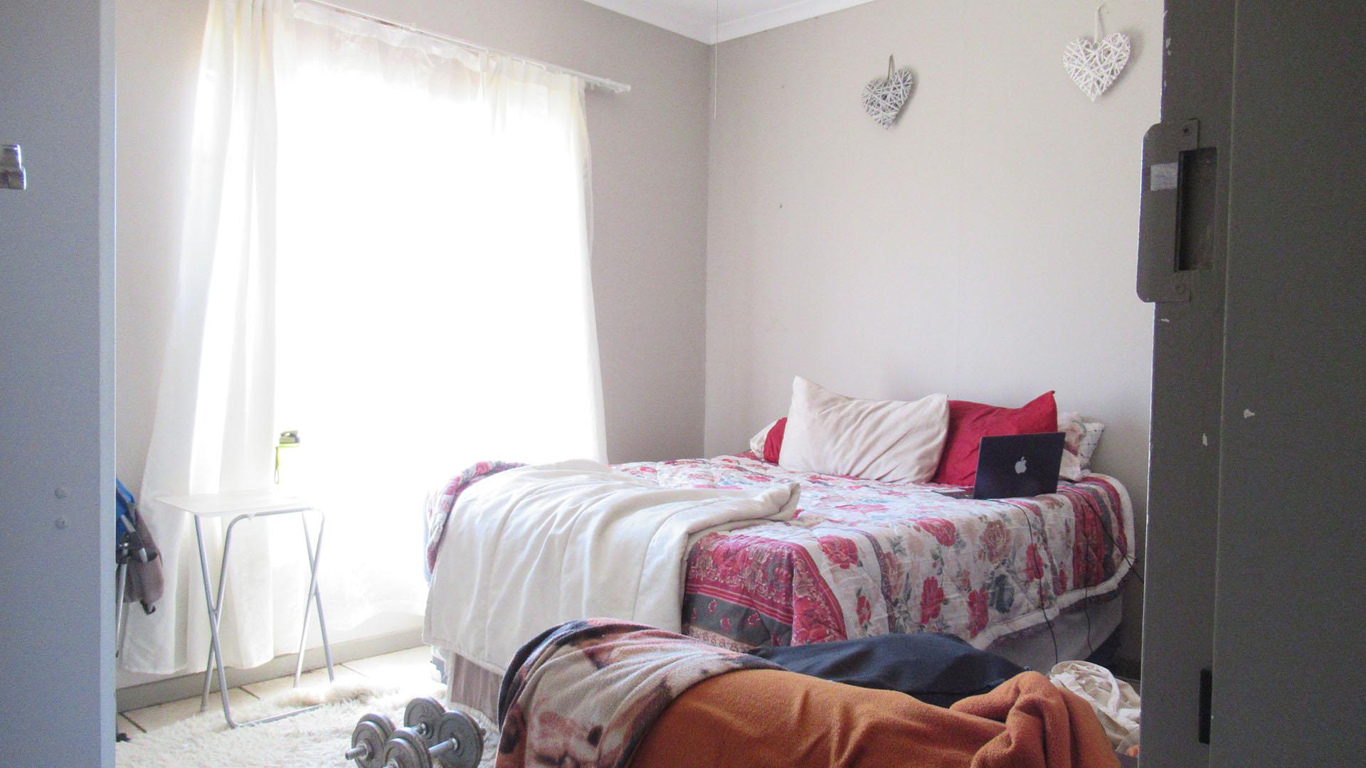 Bed Room 2 - 17 square meters of property in Meyerton