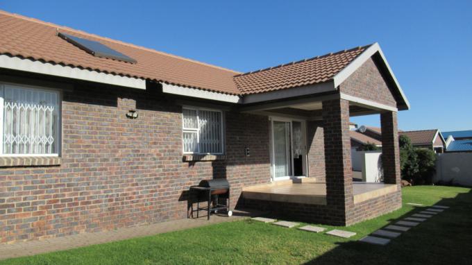 3 Bedroom Cluster for Sale For Sale in Elandshaven - Home Sell - MR572435