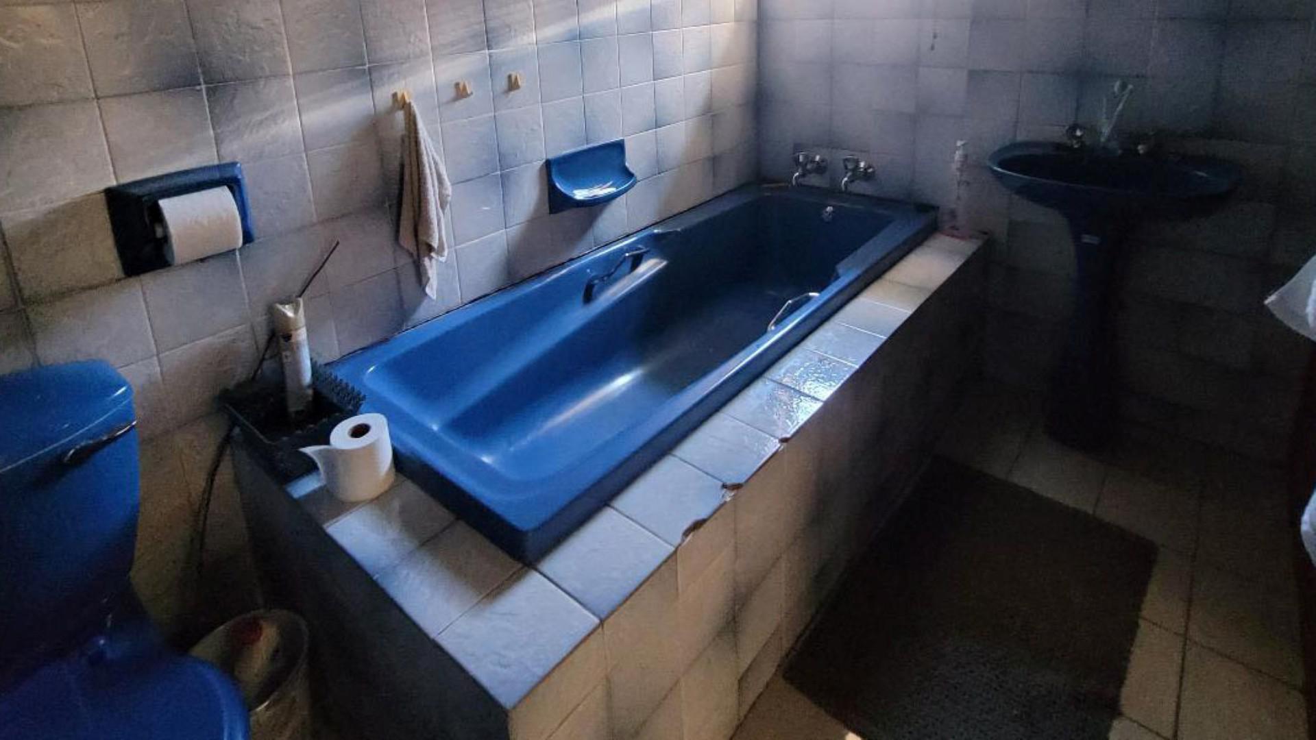 Bathroom 2 of property in Welkom