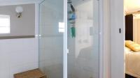 Main Bathroom - 8 square meters of property in Barbeque Downs