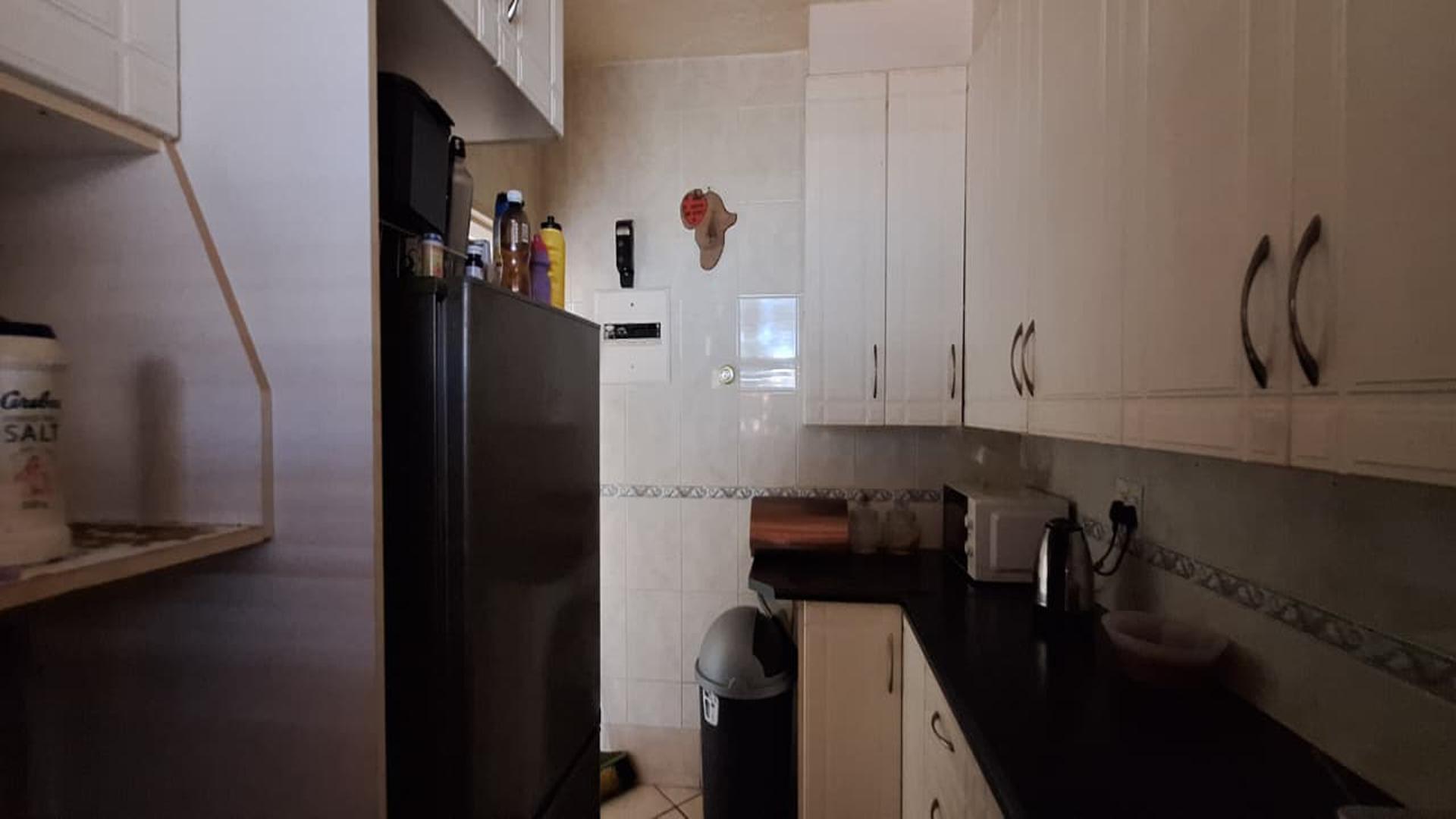 Kitchen - 8 square meters of property in Kempton Park