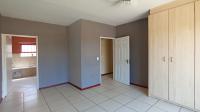 Main Bedroom - 17 square meters of property in Krugersdorp