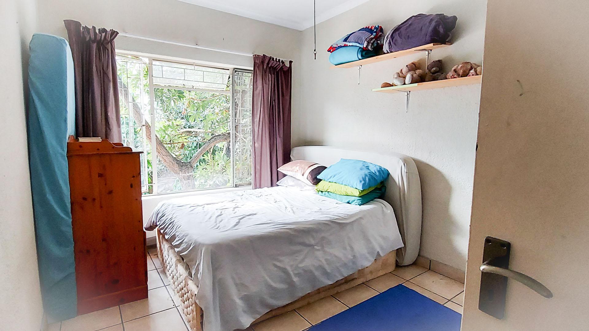 Bed Room 3 of property in Sonheuwel