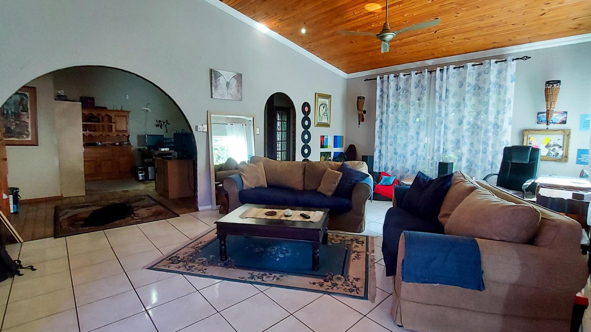 Lounges of property in Sonheuwel