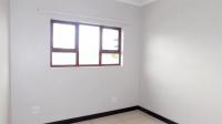 Bed Room 1 - 11 square meters of property in Rooihuiskraal North