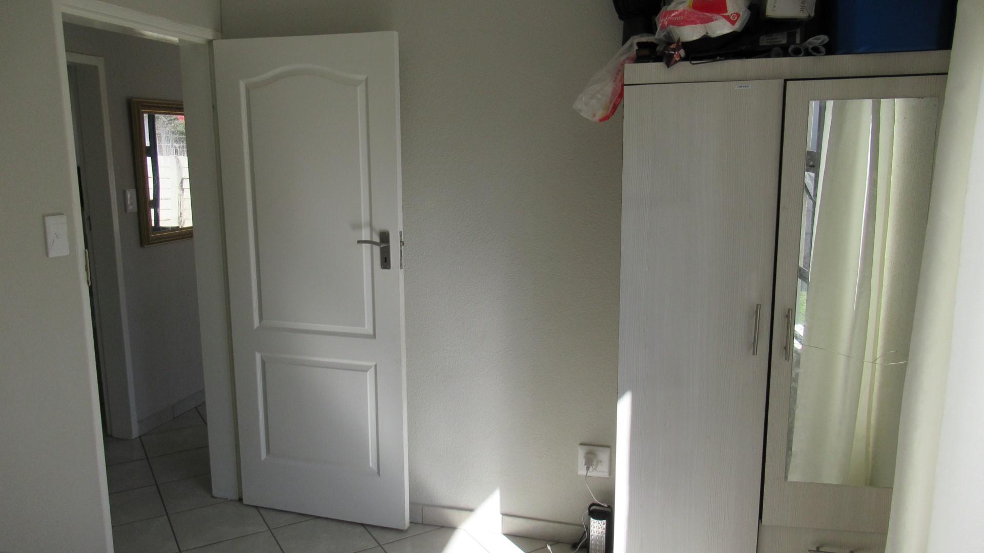 FNB Quick Sell 2 Bedroom House for Sale in Benoni MR572778