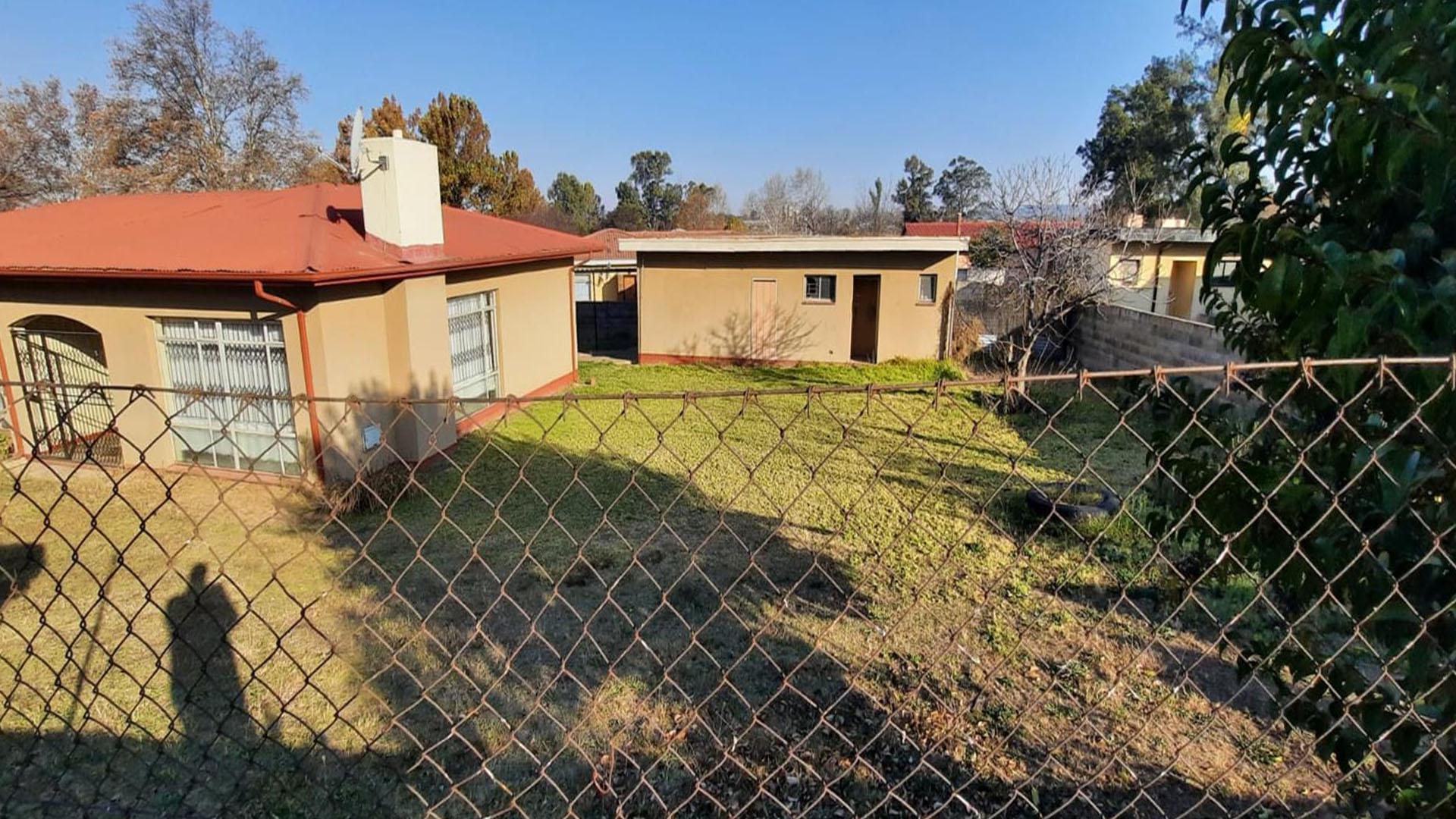 Front View of property in Ncandu Park