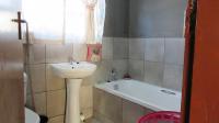 Bathroom 1 - 6 square meters of property in Alliance