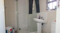 Main Bathroom - 4 square meters of property in Delmore Park