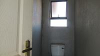 Bathroom 2 - 9 square meters of property in Delmore Park