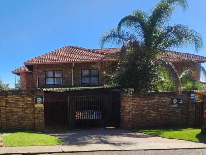 3 Bedroom House to Rent in Moreletapark - Property to rent - MR572964