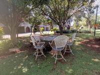 Entertainment of property in Glen Marais