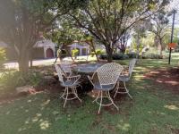 Entertainment of property in Glenmarais (Glen Marais)