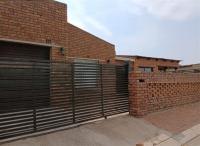 Front View of property in Kwa-Thema